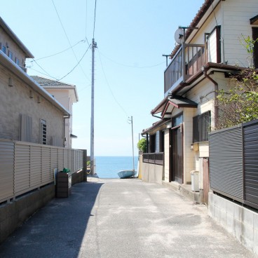 Hayama, rue résidentielle vers la plage