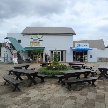 Iles Kujukushima, Boutiques du Kujukushima Pearl Sea Resort