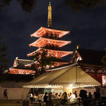 Temple Tenno-ji pendant le festival Tanabata no Yube à Osaka