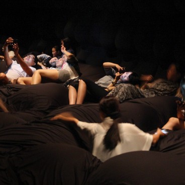 teamLab Planets (Tokyo), Soft Black Hole - Your Body Becomes a Space that Influences Another Body