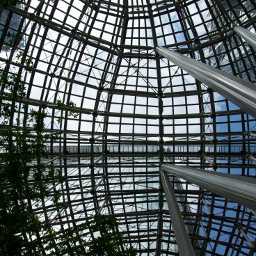 Tokyo Midtown, entrée principale Plaza depuis l'avenue Gaienhigashi-dori 2
