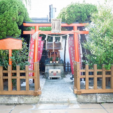 Seibu Ikebukuro Honten, sanctuaire sur la terrasse du 9e étage