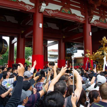 Sanja Matsuri, parade de mikoshi au Senso-ji 3