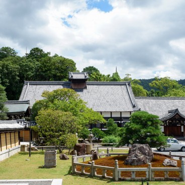 Konkai Komyo-ji, esplanade centrale du temple