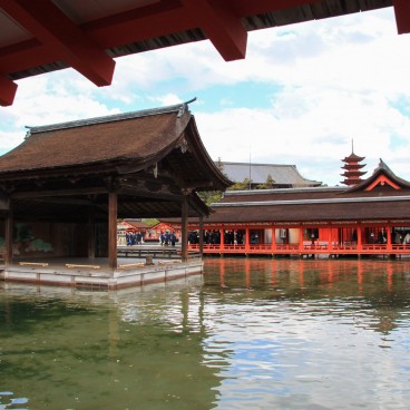 Itsukushima, pavillon de théâtre Nô du sanctuaire