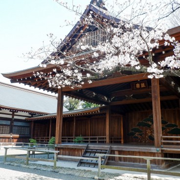 Sanctuaire Yasukuni (Tokyo), pavillon de théâtre Nô