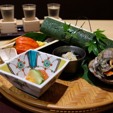 Ryokan Ise Shinsen (Mie), dîner japonais traditionnel et dégustation de saké