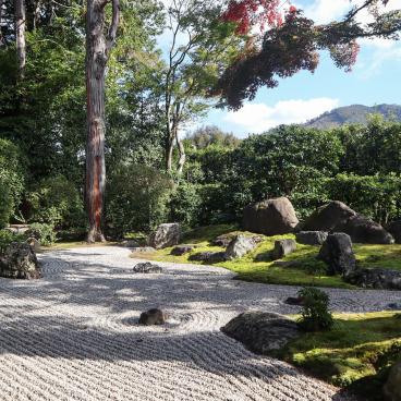 Shinnyo-do (Shinshogokuraku-ji), visite intérieure et vue sur le jardin Nehan no niwa