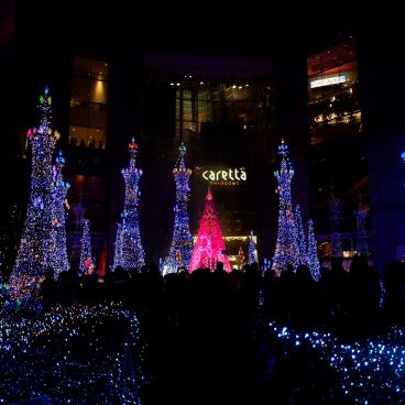 Caretta Shiodome (Tokyo), illuminations du centre commercial pour Noel