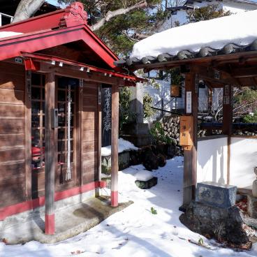 Nikko-ji (Kusatsu), temple de la secte Nichiren à côté du sanctuaire Shirane 2