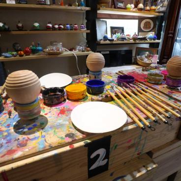 Sasebo-Koma-Honpo, atelier de peinture de toupie