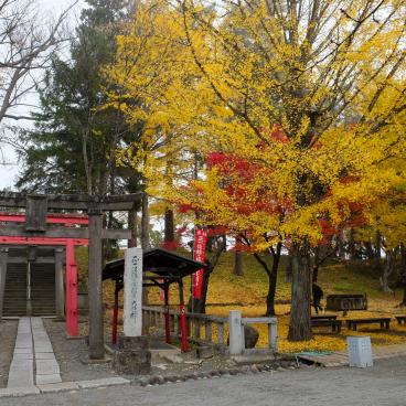 Aizu-Wakamatsu, château de Tsuruga, sanctuaire Inari Tsuruga-jo