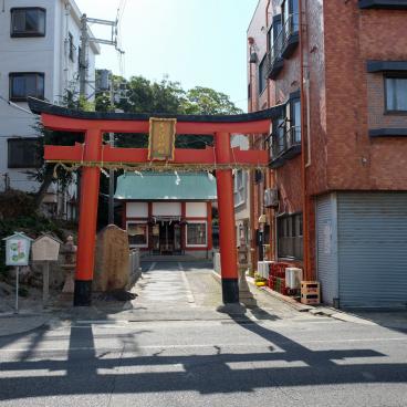 Awaji, sanctuaire Iwakusu à côté de l'île d'Eshima