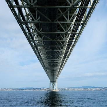 Awaji, vue sur le pont Akashi Kaikyo-Ohashi depuis Michi-no-Eki Awaji