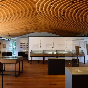 Musée des outils de charpentier de Takenaka, salle d'exposition temporaire