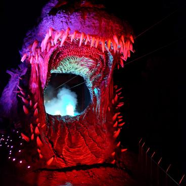 Nijigen no Mori, Godzilla Interception Operation, vue de nuit