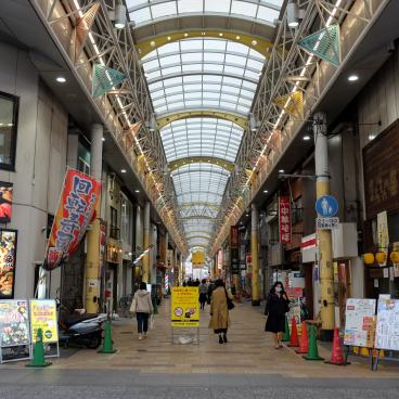 Okayama, allée couverte shotengai autour de la gare JR