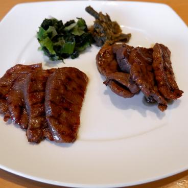 Sendai, assiette de langue de bœuf grillée (gyûtan)