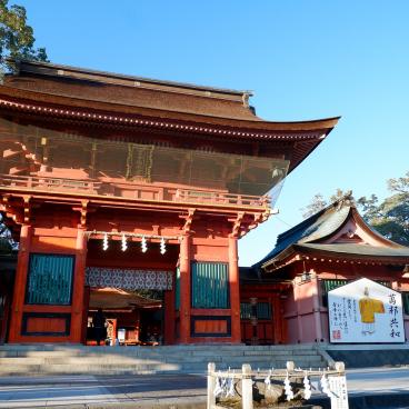 Fujisan Hongu Sengen Taisha, vue sur la porte principale du sanctuaire 2