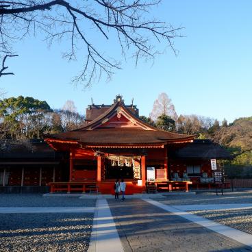 Fujisan Hongu Sengen Taisha, esplanade avec le bâtiment principal du sanctuaire