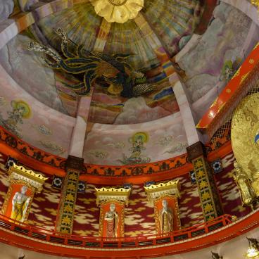 Himeji, cimetière de Nagoyama, intérieur du stupa 2