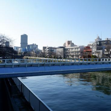 Koto à Tokyo, quartier Kiyosumi-Shirakawa, promenade le long des canaux