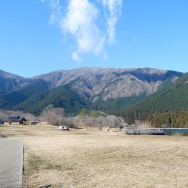 Lac Tanuki (Fujinomiya), camping et terrain pour tentes