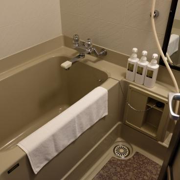 Shiojitei (Toba), salle de bains de la chambre "Modern japanese twin"