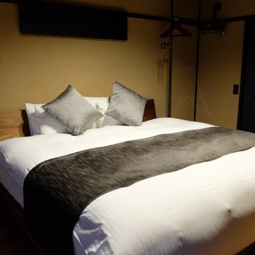 Maison Shiki Kishoan (Kyoto), chambre avec lit double à l'occidentale