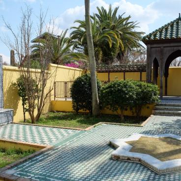 Parc Tsurumi Ryokuchi, jardin marocain