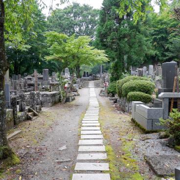 Abysse de Kanmangafuchi (Nikko), cimetière du temple Joko-ji