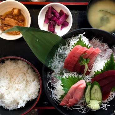 Restaurant Maguro Shokudo Shichibeimaru (Miura), menu sashimi de thon