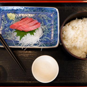 Restaurant Maguro Shokudo Shichibeimaru (Miura), menu sashimi de thon gras