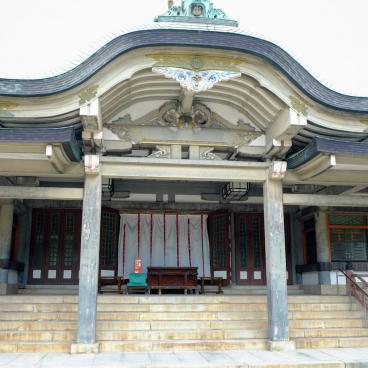 Hokoku-jinja (Osaka), bâtiment principal du sanctuaire