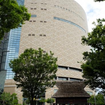Musée de l'histoire d'Osaka, bâtiment du musée et entrepôt Kura