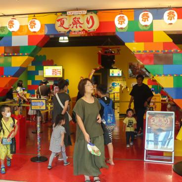 Tempozan (Osaka), entrée de Legoland au centre commercial Tempozan Marketplace