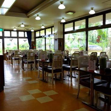 Yaimamura (Ishigaki), salle de la cafétéria Amparu 