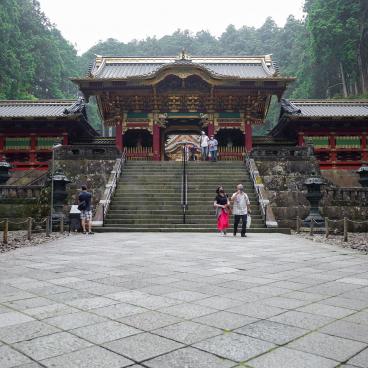 Taiyuin (Nikko), porte Yashamon