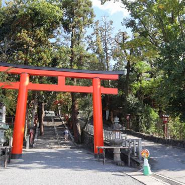 Yoshida-jinja (Kyoto), grand Torii à l'entrée du sanctuaire
