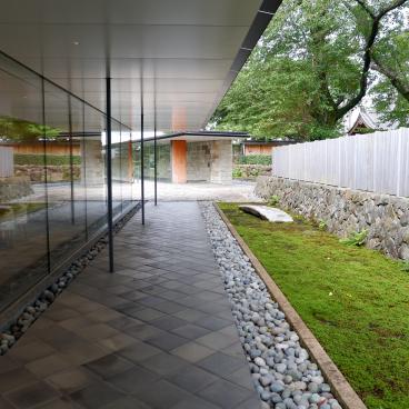 Observatoire Enoura (Odawara), le long du bâtiment d'accueil