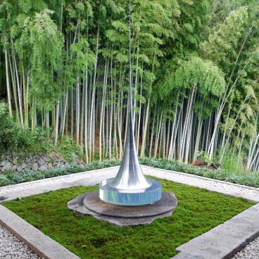 Observatoire Enoura (Odawara), œuvre moderne et bambouseraie