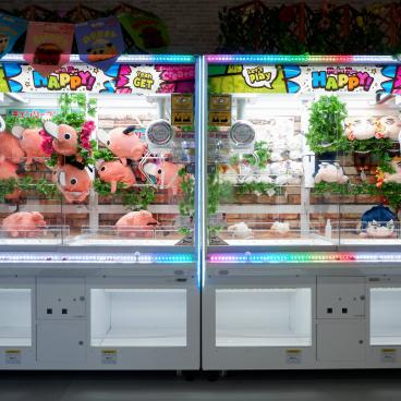 Grand magasin de Gashapon d'Ikebukuro, machines à pince (attrape-peluche) UFO catcher 2