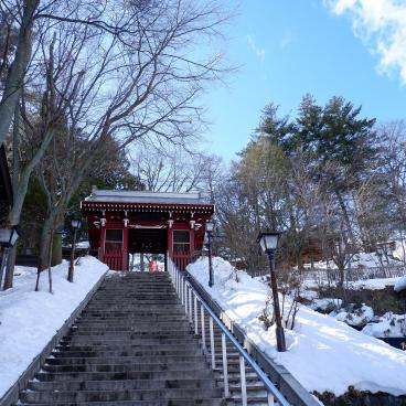 Kosen-ji (Kusatsu), escalier à l'entrée du temple