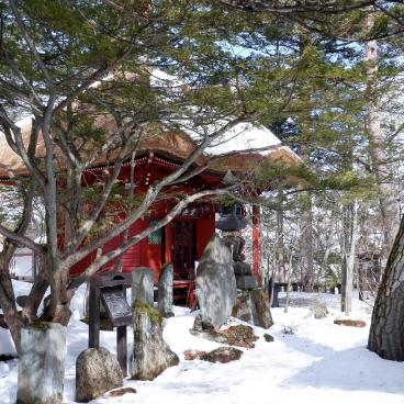 Kosen-ji (Kusatsu), enceinte du temple sous la neige en hiver