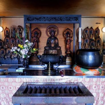 Takaoka (Toyama), à l'intérieur de la statue de Bouddha en cuivre