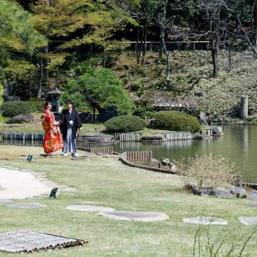 Jardin de Shin-Edogawa (Tokyo), séance photo d'un mariage traditionnel 2