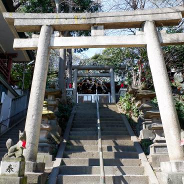 Oji (Tokyo), porte Torii du sanctuaire Oji Inari-jinja 