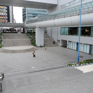 Omiya (Saitama), place centrale du parc des expositions Sonic City