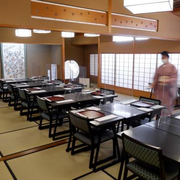 Uosaburo (Fushimi), salle de restauration traditionnelle