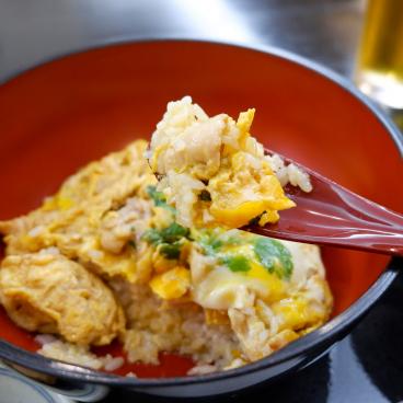 Donburi Oyakodon (riz, omelette et poulet)